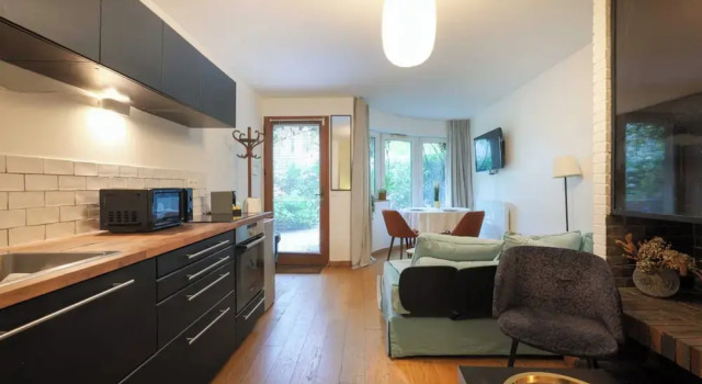 Charming Studio Apartment for 2 - Bastille, Забронировать Апартаменты/квартира Отели Парижа с парковкой, рядом с Quinze-Vingts Eye Hospital, Парковка