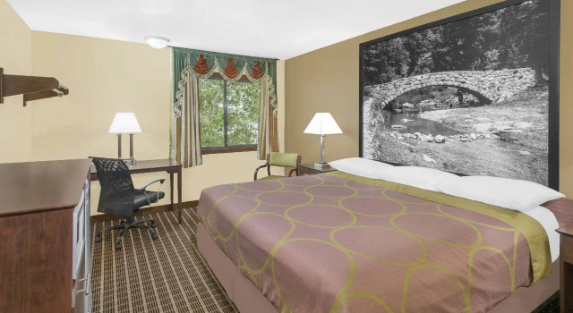 Двухместный номер Standard Super 8 by Wyndham Webster City IA