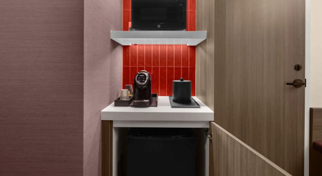 Четырёхместный номер Standard Hilton Garden Inn Grand Prairie At EpicCentral