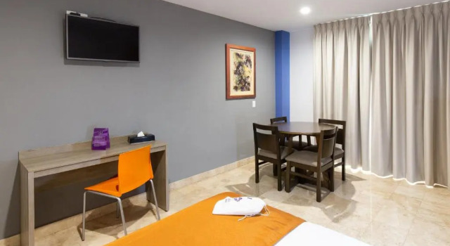Полулюкс с балконом Hotel SI Chapala