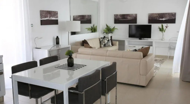 Апартаменты White Residence Luxury Apartments