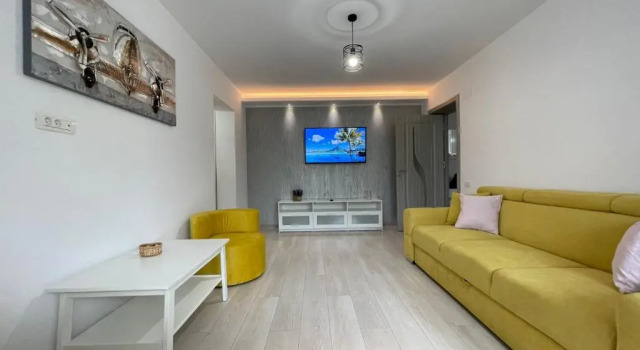 Robert’s Apartament 2