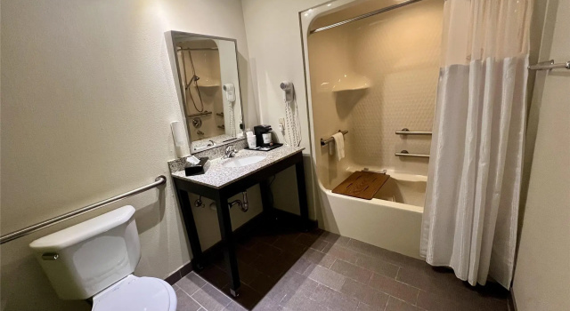 Четырёхместный номер Standard SureStay by Best Western Roseburg