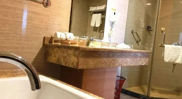 Двухместный люкс Yufeng International Hotel