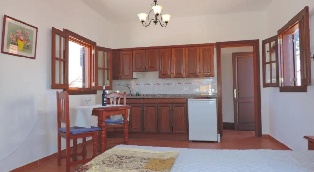 Студия с балконом Casa Rural Los Helechos