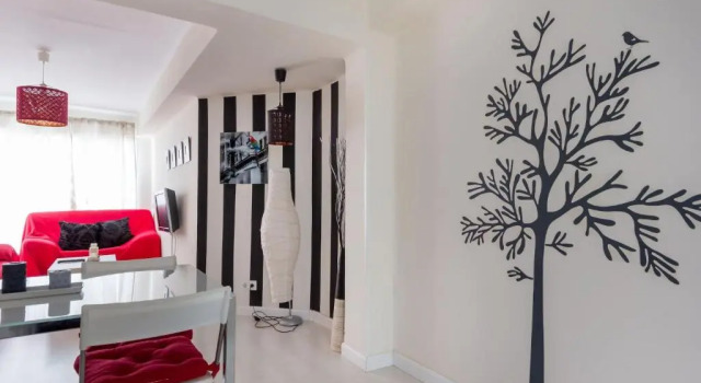 Nice Flat -200m Center-2 Baths- 3 Bedrooms 5Pers, Забронировать Отель Малага - центр Малага, рядом с Музей Кармен Тиссен