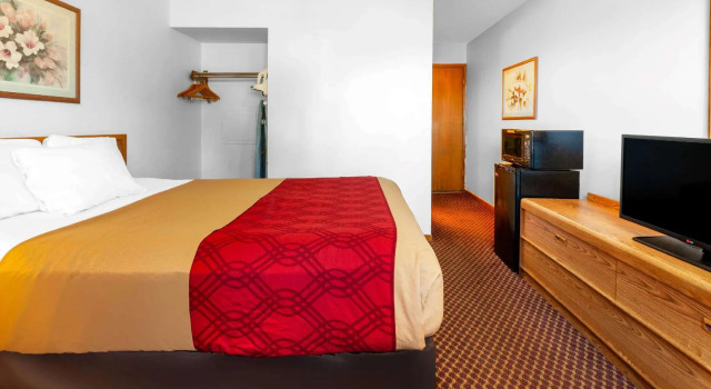 Двухместный номер Standard Travelodge by Wyndham Escanaba