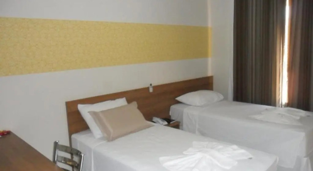 Двухместный номер Standard Hotel LG