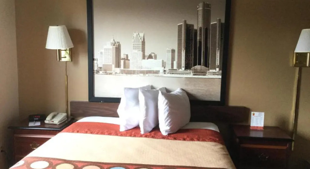 Двухместный номер Standard Super 8 by Wyndham Imlay City
