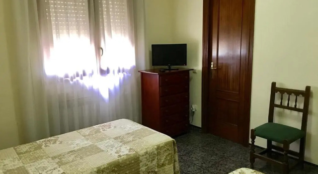 Двухместный номер Standard с балконом и с красивым видом из окна Hostal El Violí