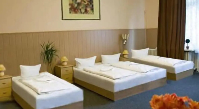 Четырёхместный номер Comfort Hotel-Pension Rheingold am Kurfürstendamm