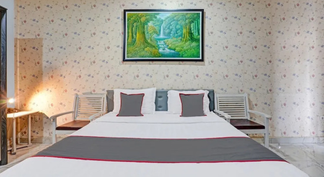 Familie Suite Collection O 90783 Probolinggo Homestay
