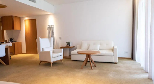 Люкс с видом на сад Onyria Marinha Cascais, Vignette Collection by IHG