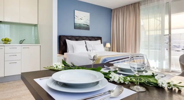 Студия с балконом BB Residence