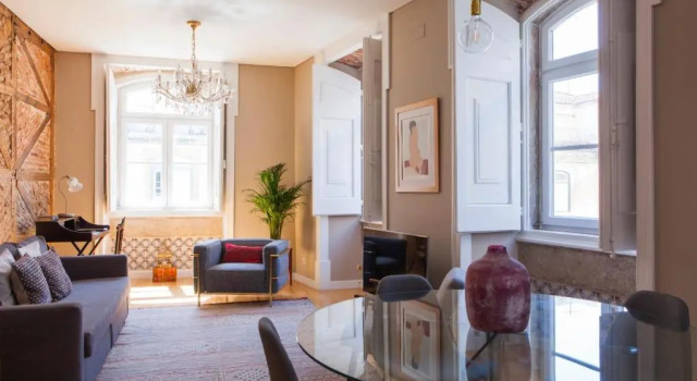 Alfama Baixa Spacious And Bright Apartment Blends the Historic and the Contemporary 2 Bedrs & 2 Bathrs AC 18th Century Building