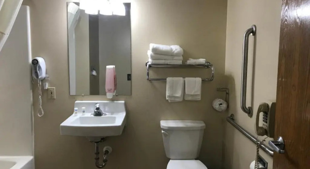 Люкс Deluxe Heartland Hotel & Suites
