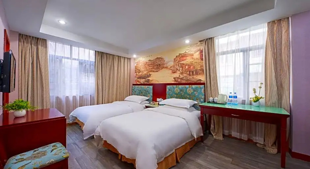 Номер Comfort Kaiserdom Hotel China Plaza