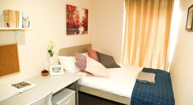 Warwick Home Lisca House, Boek Pension Hotels in West Midlands met parkeren, Parkeren