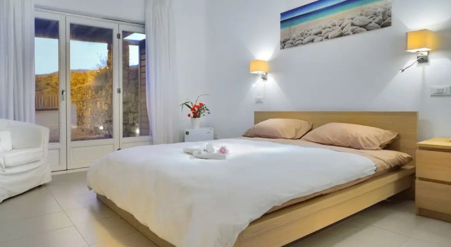 Вилла Luxury Luxurious 7 Bedroom Villa in Fokos Beach
