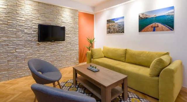 Exclusive apartment Bugenvila, Prenota Appartamento Splitska 