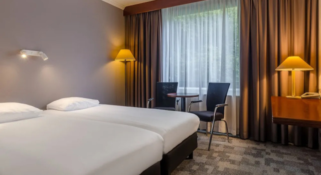 Четырёхместный семейный номер Standard Postillion Hotel Arnhem