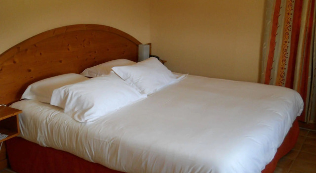 Hôtel Le Castrum, Rezervovat Hotel Villeneuve-d'Olmes Ariège
