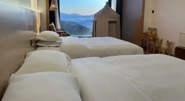 Семейный тент с видом на море Bifengxia Mountain View Cloud Sea Homestay