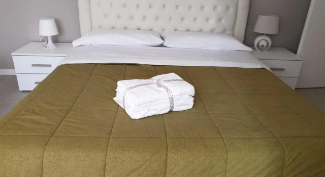 Appartamento deluxe vista mare Alba Adriatica, Забронировать Апартаменты/квартира Отели Побережья Абруццо с бассейном, Бассейн