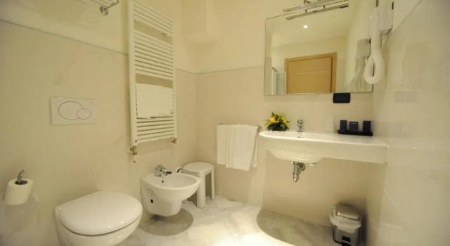 Полулюкс Classic Euro Hotel