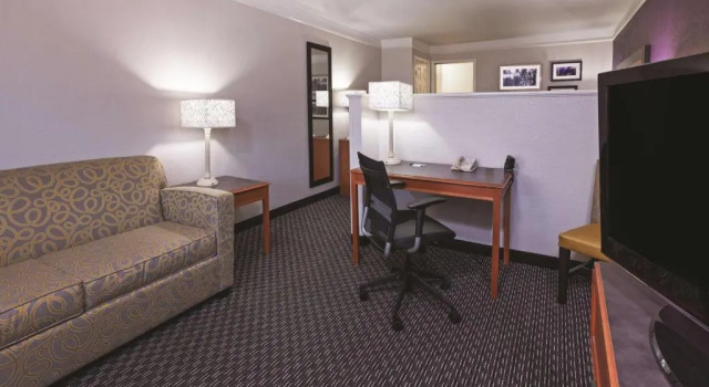 Номер Deluxe La Quinta Inn by Wyndham San Marcos