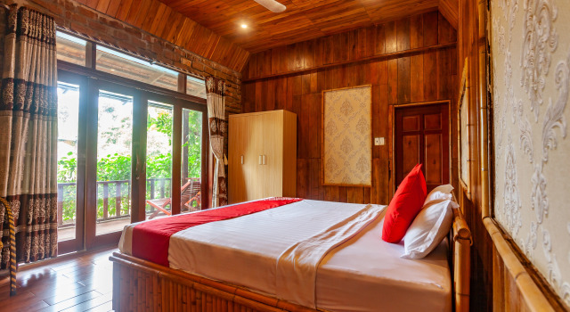 OYO 164 Mely Wow Resort, Забронировать Курортный отель Отели Зыонгдонг с парковкой, рядом с Coco Dive Center, Парковка