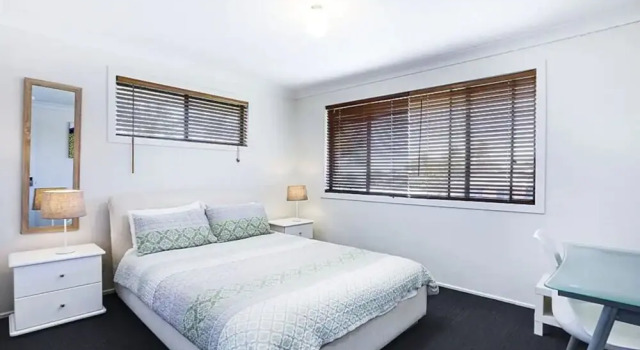 Private Room in Pleasant Ashmore, Book Hotel Ashmore Gold Coast
