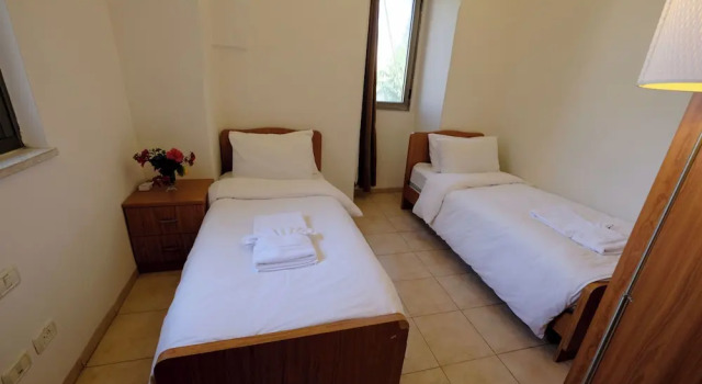 Четырёхместные апартаменты с 2 комнатами St. George’s Cathedral Pilgrim Guesthouse   Jerusalem