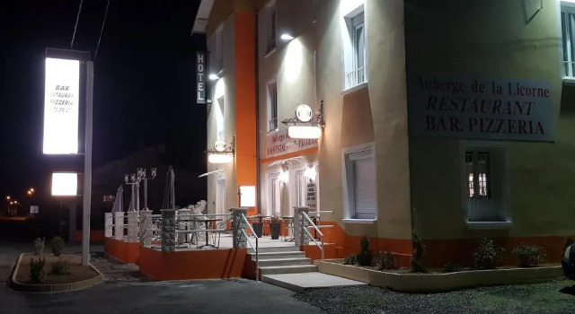 Auberge De La Licorne, Prenota Ostello Hotel a Alvernia con parcheggio, Parcheggio