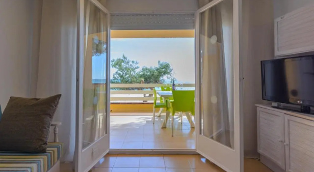 Апартаменты с видом на море Residencial Guardamar Zeus