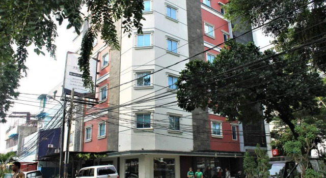 ZEN Rooms Basic Mangga Besar 5, Забронировать Отель Отели Джакарты с парковкой, рядом с Glodok Market, Парковка