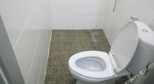 Sthiradhipa House, Забронировать Отель Денпасар Denpasar Municipality