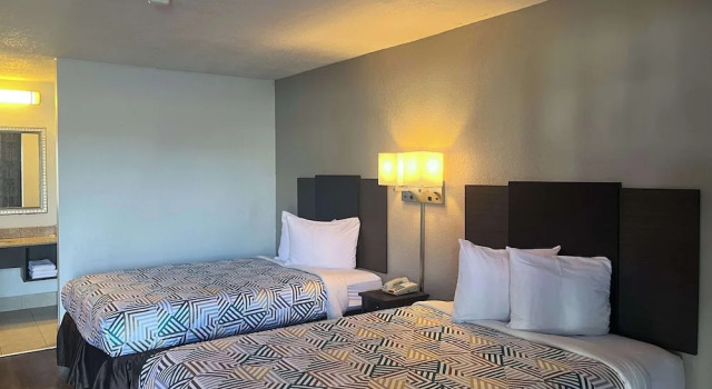 Четырёхместный номер Standard Studio 6 Montgomery AL Eastern Blvd