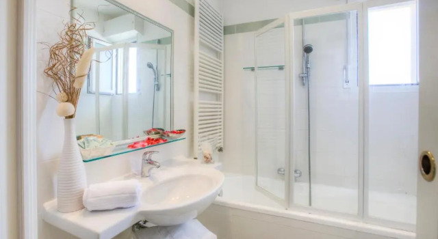 Трёхместный номер Standard с видом на море Hotel Ca Bianca
