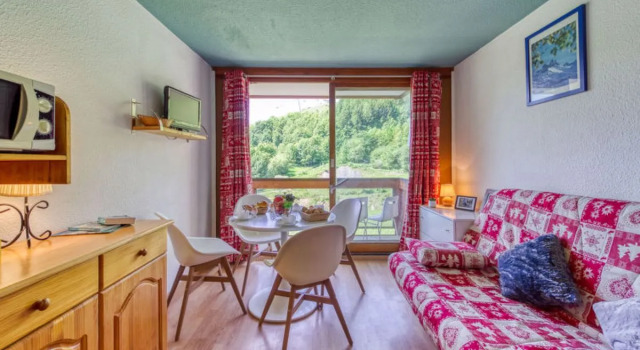 Soyouz Vanguard 33470, Book Hotel Hoteller i Rhône-Alps med pool, Swimmingpool