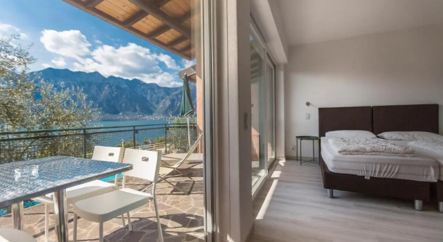 Студия с видом на озеро Residence Parco Lago di Garda