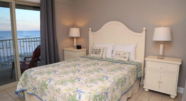 Southern Sands 306 2 Bedroom Condo by RedAwning, Забронировать Апартаменты/квартира Отели Галф-Шорс с парковкой, рядом с Пляжи Гальф-Шоз, Парковка