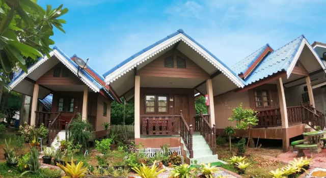Двухместный номер Standard с балконом Thongsuwan Resort
