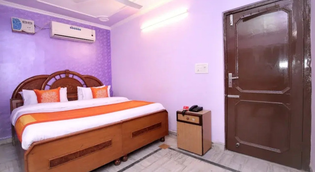 Двухместный номер Standard Hotel O Rajesh Palace