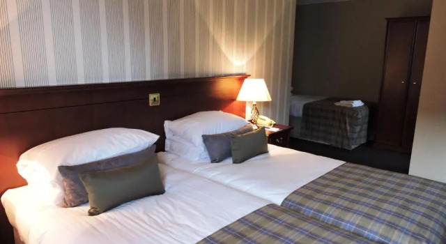 Трёхместный номер Superior Alexandra Hotel