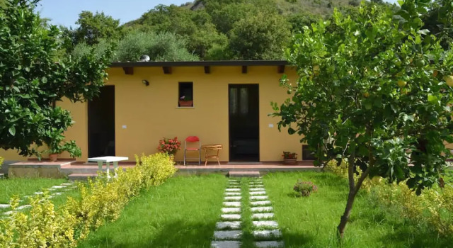 Bed and Breakfast La Torretta, Varaa Hotelli Drapia Calabria