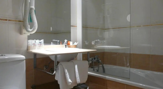 Номер Standard Hotel Reyes Catolicos