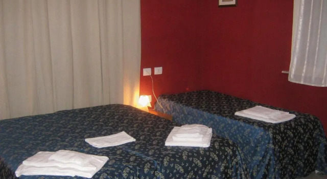 Трёхместный номер Standard Hotel Ferraro
