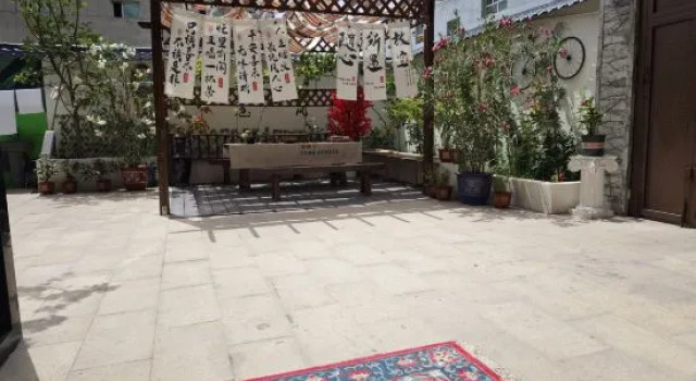 Yining Muzi Family Homestay