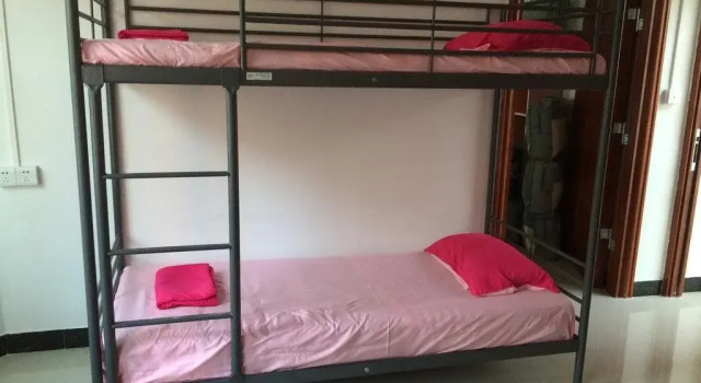 Long Island Hostel